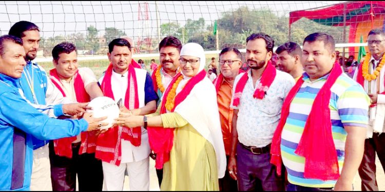 सखुवा प्रसौनीमा जिल्ला स्तरिय भलीवल प्रतियोगीता सुरु