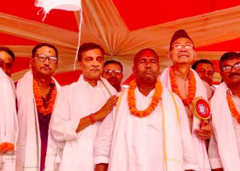 अध्यक्ष मेहता सहित दुई सय बढि नेता तथा कार्यकर्ता नेपाली काँग्रेसमा प्रवेश