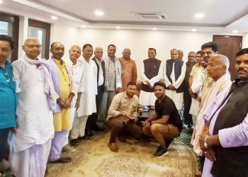 पोखरिया नगरपालिका विकासको लागि प्रतिनिधि मण्डल टोली जनकरपुरमा