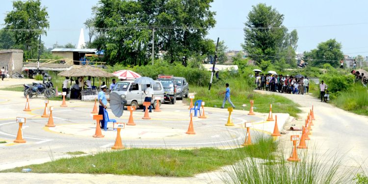 ट्रायल सेन्टरको जिम्मेवारी लेखापाल प्रसनि खड्कालाई