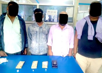 अलौंबाट एक लाख बढि नगद सहित ४ जना जुवाडे पक्राउ