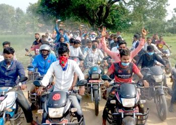 प्रहलाद गिरीकाे समर्थनमा माेटरसाइक र्‍याली