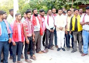 वीरगञ्जमा जसपाको लहर : गेट ग्रिल उद्योग संघका अध्यक्ष सहित दर्जनौं जसपा प्रवेश