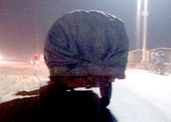 १५ लाखको गँहु र सखर सहित टयाक्टर प्रहरीको नियन्त्रणमा