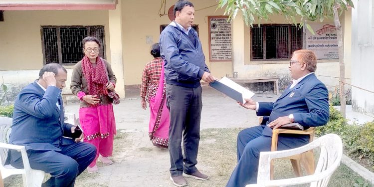 सामुदायिक विद्यालयमा छड्के अनुगमन, एकै दिन २ प्रअ सहित ८ शिक्षकसँग स्पष्टिकरण माग