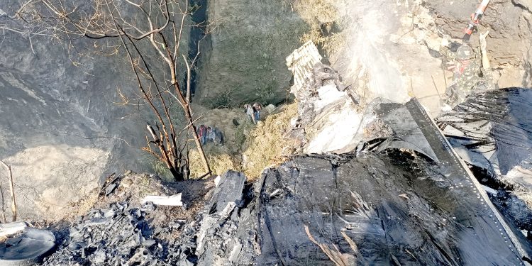 आन्तरिक उडानमा इतिहासकै भयानक विमान दुर्घटना, सवार ७२ जना मध्ये ६९ को शव फेला