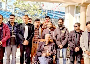 उप–प्रमुख आलम सहित ने.वि.संघ पर्साका पदाधिकारी एवं नेका सभापति देउवाबीच भेटघाट