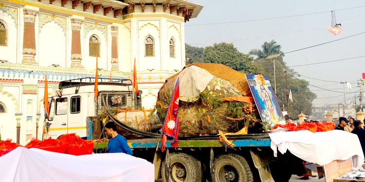 अयोध्या लैजाँदै गरिएको शिलामा जानकी मन्दिरमा विशेष पूजा