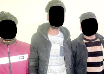 पर्सा प्रहरीद्वारा ठगी गरेको आरोपमा ३ जना पक्राउ