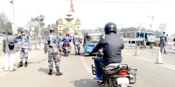 आधा किलोमिटरमा आधा दर्जन स्थानमा चेकजाँच, तर पनि लागुऔषध देखि हातहतियार वीरगंजसम्म !