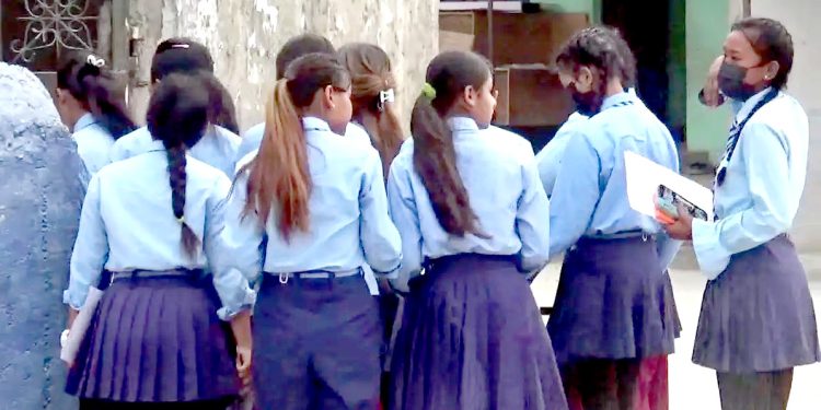 एसईई परीक्षा सुरू भएलगत्तै परीक्षा हुन बाँकी रहेको बिषयको प्रश्नपत्र बाहिरियो