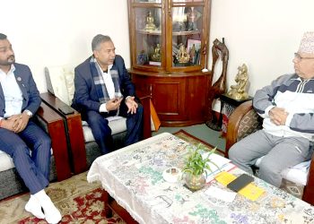 उपराष्ट्रपतिका उम्मेदवार यादव नेताहरुलाई भेटेर मत माग्दै