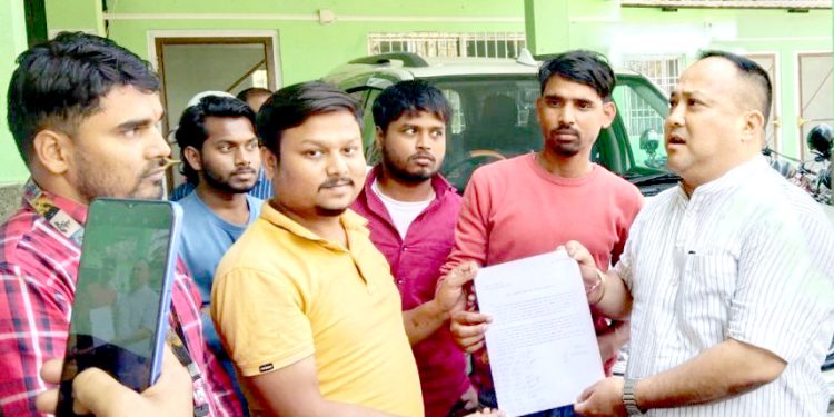 मन्दिर नजिकको सार्वजनिक जग्गा कब्जा गरेको भन्दै महानगरलाई ज्ञापन