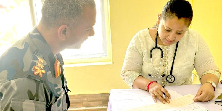 स्पर्ष मल्टि स्पेशलिटि हस्पिटलको सहयोगमा निःशुल्क स्वास्थ्य शिविर, १५० जनाको स्वास्थ्य परीक्षण