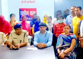 भारतीय सिमावर्ती सहरमा बन्धक बनाइएका आठ महिला सहित ११ जनाको उद्दार