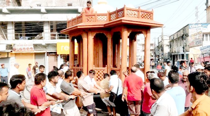 गहवामाई मन्दिरको ११ औं वर्षको उपलक्ष्यमा पहिलाे पटक रथ यात्रा निकालिदै