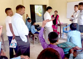 सामुदायिक विद्यालयमा छड्के अनुगमन, अनुपस्थित प्रअ र शिक्षकसँग स्पष्टिकरण माग