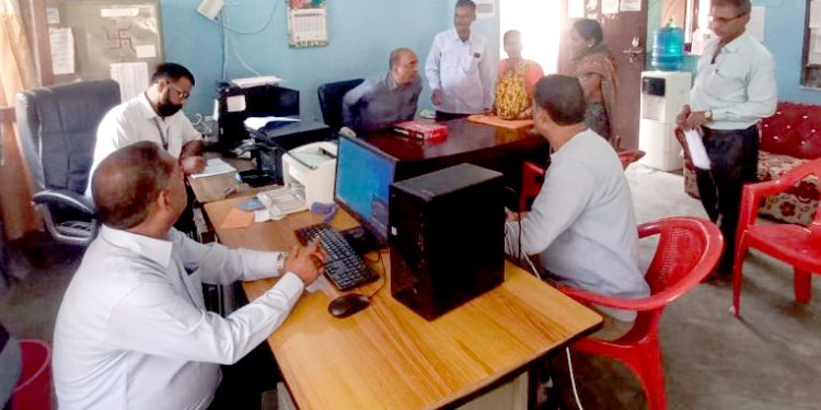 महानगरकाे सुशासन समितिद्वारा एकै दिन ५ वडाको अनुगमन