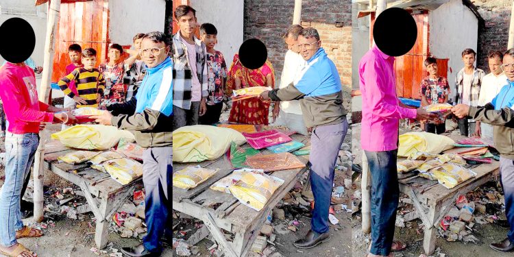 गरिब, असहाय परिवारलाई छठ पुजाको लागि खाद्यान्न सामाग्री तथा कपडा वितरण