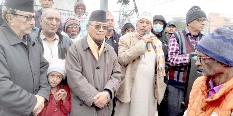 संविधान २०४७ लागु गर्न शान्तिपुर्ण आन्दोलन : नेपाली