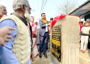 नौका टोलामा नवनिर्मित ढलान सडकको सांसद यादबले गरे उद्घाटन