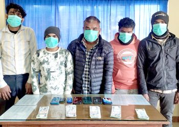 नक्कली नोटसहित ५ जना पक्राउ