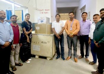 राेट्याक्ट क्लबद्वारा कलैया अस्पताललाई स्वास्थ्य उपकरण सहयाेग