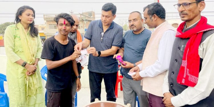 जनमत पार्टीप्रति युवाहरुको आकर्षण, पर्सामा एकै दिन तीन दर्जन बढि युवाहरु प्रवेश