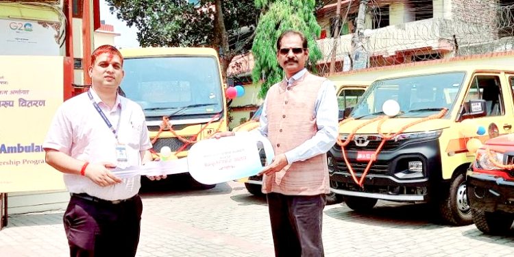 भारतीय महावाणिज्य दुतावासद्वारा बस तथा एम्बुलेन्स वितरण