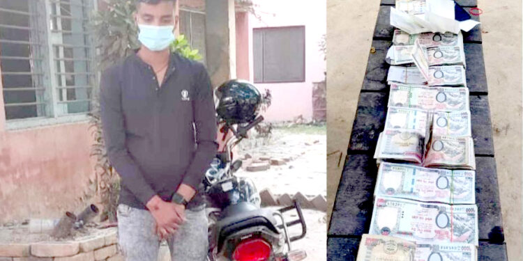 श्रोत नखुलेको १३ लाख बढि रकम सहित एकजना पक्राउ