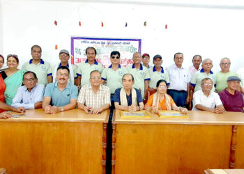 राष्ट्रिय वाणिज्य बैंक पूर्व कर्मचारी संघको वार्षिकोत्सवमा वरिष्ठ पूर्व कर्मचारीद्वय श्रेष्ठ सम्मानित