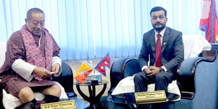 खानेपानीमन्त्री यादव र भुटानी ऊर्जा मन्त्री छिरिङबीच भेटवार्ता