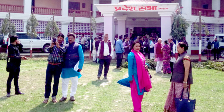 सरकारको मधेश प्रदेशमा अभियान, सांसदका स्वकीय सचिवको तलब रोकिँदा ८७ लाख बचत