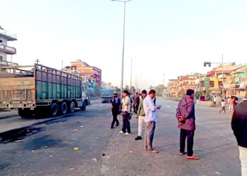 सिमरामा कर्फ्यूबीच उग्र प्रदर्शन, ढुङ्गामुढा आगजनी, वार्ताको माहौल बनेपछि आन्दोलन स्थगित