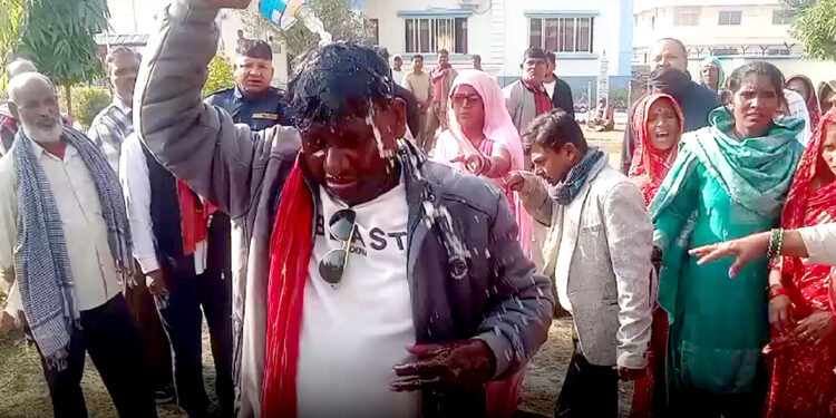 गरिमा बैंकको ठगी धन्दा : ५ करोड ऋणको लोभ, डेढ करोडको लिलाम ! पीडित आत्मदाहमा उत्रिए