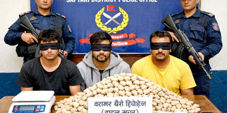 लागुऔषध नियन्त्रणमा अभियानमा सप्तरी प्रहरीको कडाई, ब्राउनसुगरसहित तीनजना पक्राउ