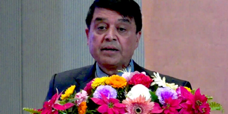 निजी क्षेत्र अनिश्चिततामा, लगानी वातावरण सुधार्न ढकालको आग्रहः ‘नीतिगत अवरोध हटे समृद्धि सम्भव’