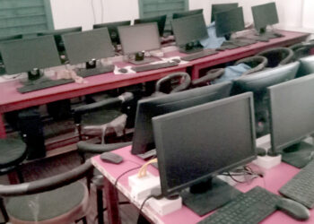 ऐच्छिक निर्णयले संकटमा ‘कम्प्युटर शिक्षा’ !