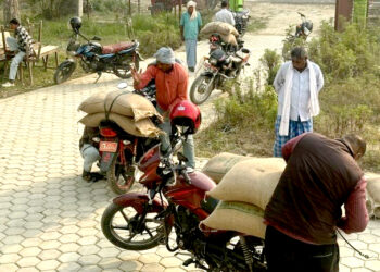 जगरनाथपुरका किसानहरुलाई ५० प्रतिशत अनुदानमा उन्नत गहुँ बीउ वितरण