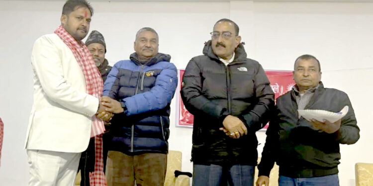 जसपा महानगर अध्यक्ष यादवसहित १२० जना एमालेमा प्रवेश