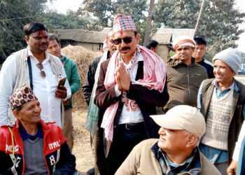 पर्सा क्षेत्र-२: टेमानीको घरदैलो अभियान तीब्र, लहलहीमा नपरी, बुझेर अमूल्य मत दिन आग्रह