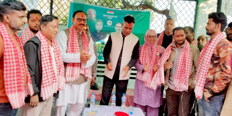 पर्सा-२ मा अशोक टेमानीप्रति मतदाताको आकर्षण : घरदैलो, सभा र पार्टी प्रवेशले जसपा बलियो बन्दै