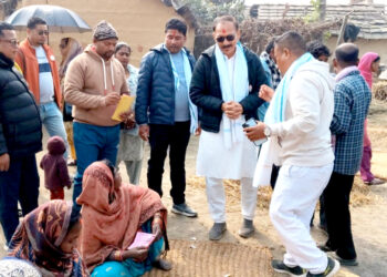पर्सा–२ मा अशोक टेमानीको घरदैलो तीव्र, प्रत्यक्ष संवादले बढ्दै जनसमर्थन