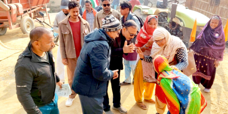 फुलवरिया टोलमा टेमानी : खानेपानी-स्वास्थ्य-कृषि समस्याबारे स्थानीयसँग छलफल