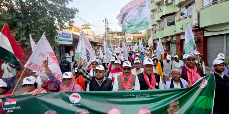 पर्सा-२ का उम्मेदवार अशोक टेमानीको समर्थनमा जसपाको शक्ति प्रदर्शन, वीरगंजका भव्य र्याली निकालियो