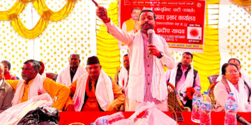 पर्सा-१ मा चुनावी सरगर्मी बढ्दै : प्रसौनीका २५० बढी नेताकार्यकर्ता एमालेमा प्रवेश