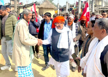 जिराभवानीमा रमेश रिजालको घरदैलो, स्थानीयसँग प्रत्यक्ष संवाद
