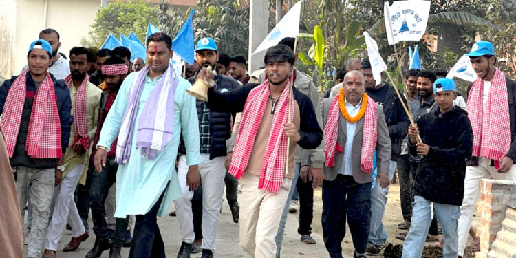 छपकैयामा रास्वपाको भव्य पार्टी प्रवेश, विभिन्न दल त्यागेर ६० जना आबद्ध