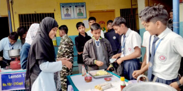 सगरमाथा स्कुलमा ‘फुड फेस्टिभल’: विद्यार्थीका हातमा सीप, मनमा संस्कार