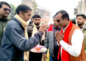 वीरगंजमा जनमतको सक्रियता, घरदैलो र कोणसभाबाट सरार्फको तीव्र चुनावी सन्देश